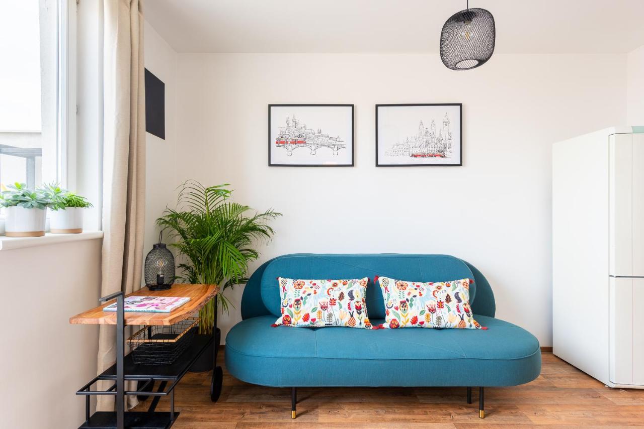 Bright Charming Apt With Terrace, Parking & Airco. Prága Kültér fotó