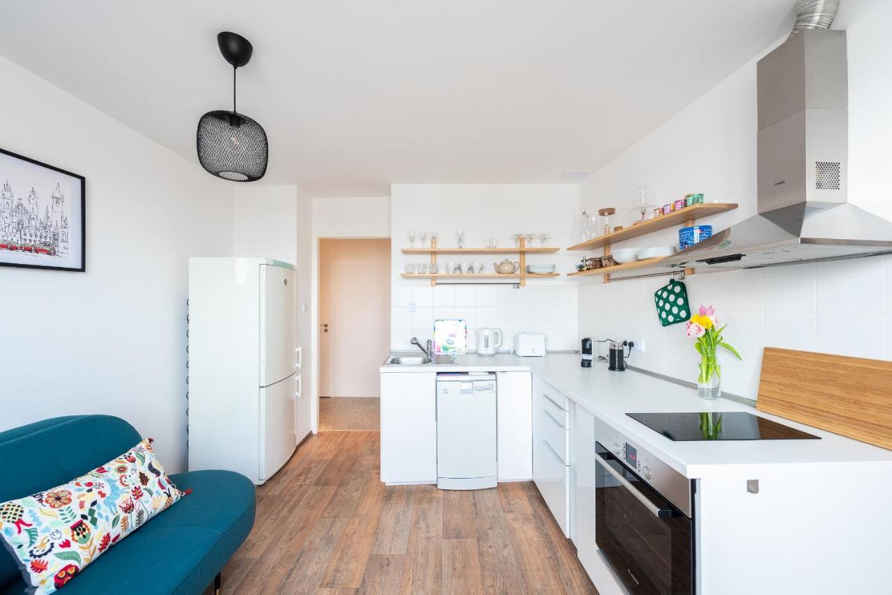 Bright Charming Apt With Terrace, Parking & Airco. Prága Kültér fotó